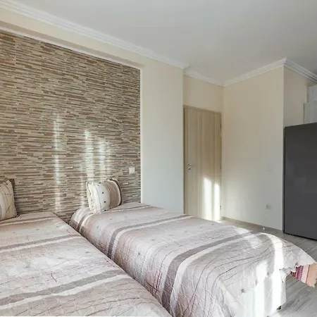 Appartamento 2nd Floor 1bedroom With Pool View Eq