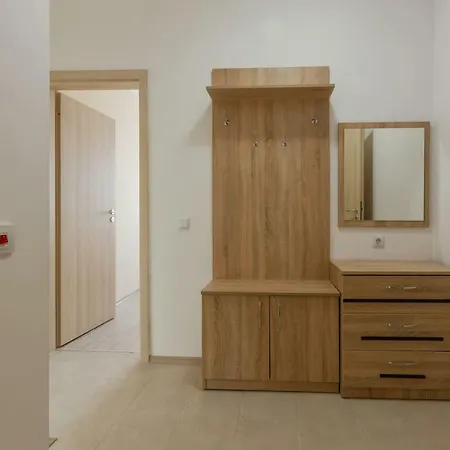 2nd Floor 1bedroom With Pool View Eq Sunny Beach